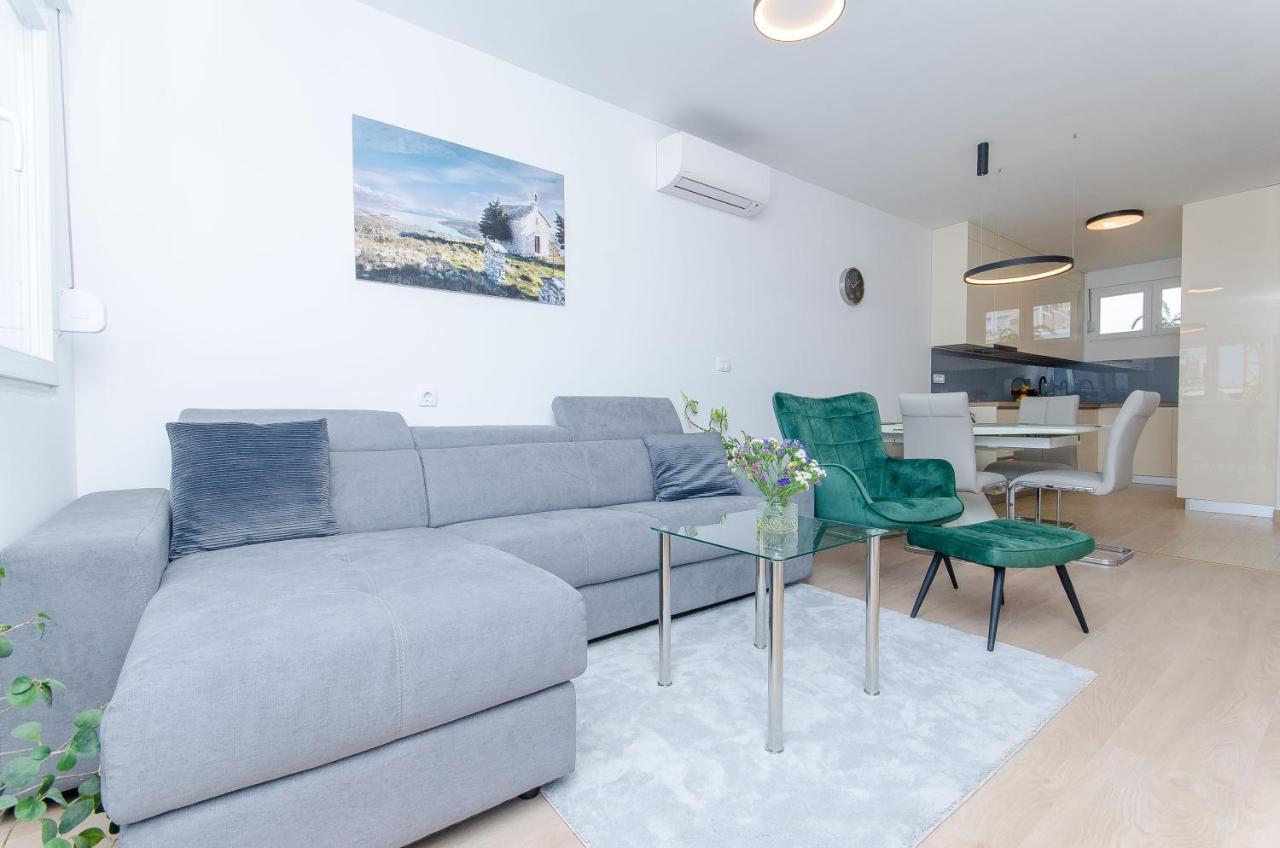 Modern Living Apartment Airy Сплит Экстерьер фото